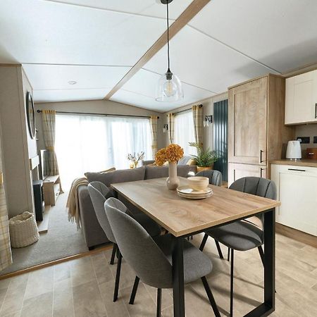Emma'S Oasis 2-Bedroom Caravan At Durdle Door Sleeps 4 West Lulworth Exteriér fotografie