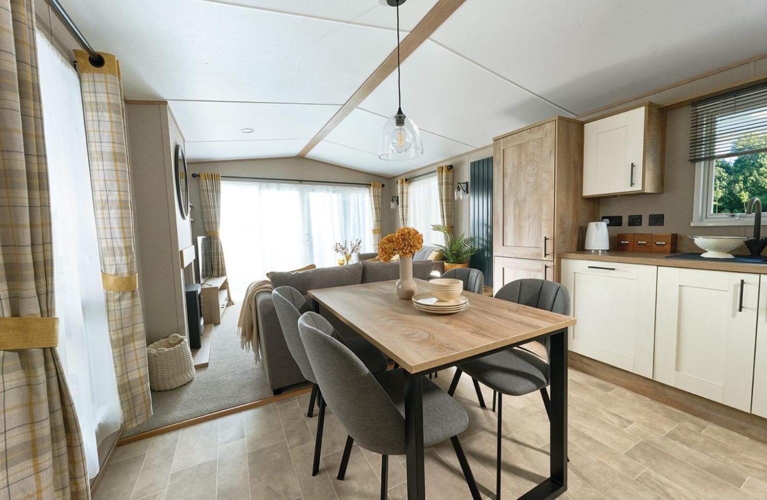Emma'S Oasis 2-Bedroom Caravan At Durdle Door Sleeps 4 West Lulworth Exteriér fotografie